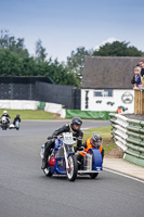 Vintage-motorcycle-club;eventdigitalimages;mallory-park;mallory-park-trackday-photographs;no-limits-trackdays;peter-wileman-photography;trackday-digital-images;trackday-photos;vmcc-festival-1000-bikes-photographs